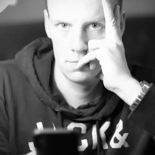 Denis - L'Architecte & Stratège IA